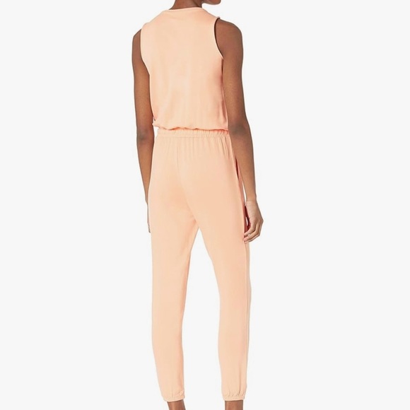 Women’s Terry super soft jump suit size medium in black. - Picture 8 of 11